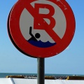 Belgische Menschen dürfen hier nicht schwimmen