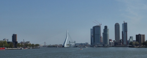Blick auf die Erasmusbrücke
