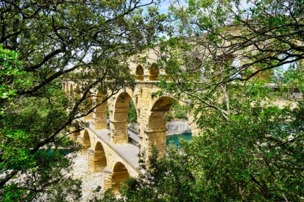 Unser erster Blick auf das Pont du Gard